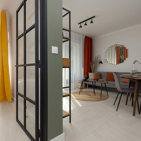 ורשה Lakeview Apartment Kapelanow Armii Krajowej By Noclegi Renters מראה חיצוני תמונה