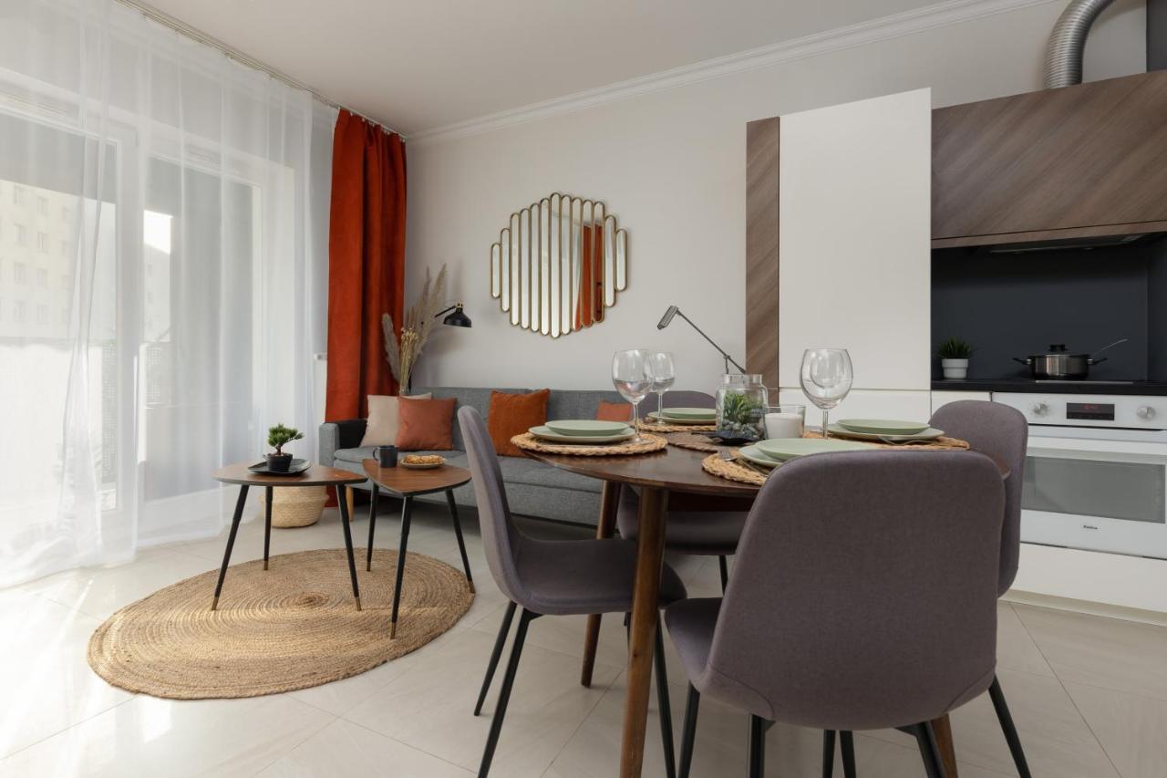 ורשה Lakeview Apartment Kapelanow Armii Krajowej By Noclegi Renters מראה חיצוני תמונה