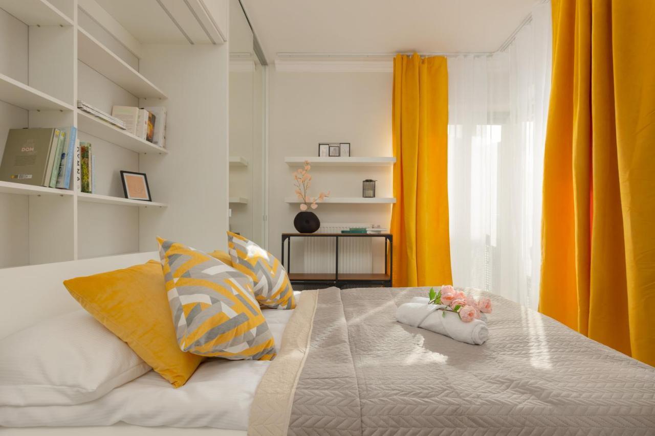 ורשה Lakeview Apartment Kapelanow Armii Krajowej By Noclegi Renters מראה חיצוני תמונה